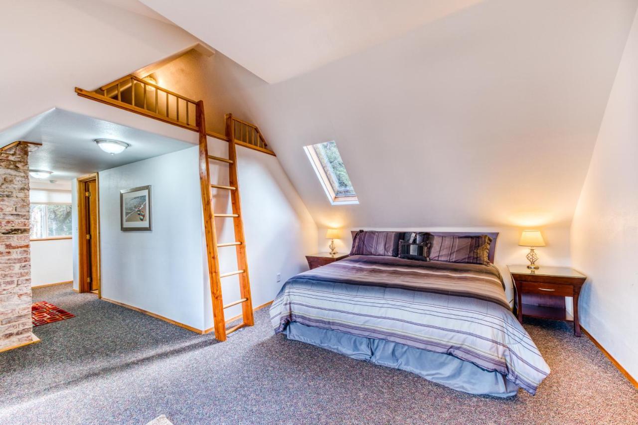 Hats House Coos Bay Extérieur photo
