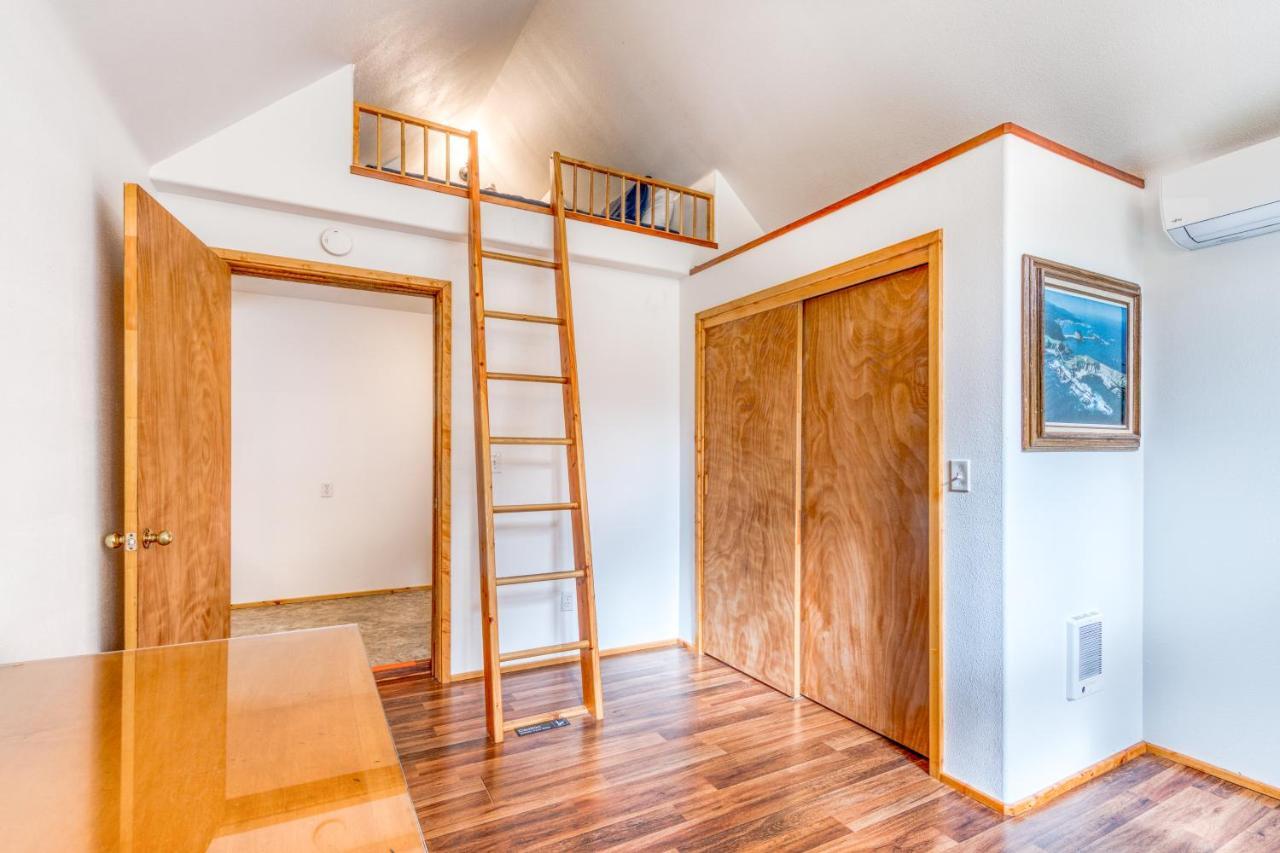 Hats House Coos Bay Extérieur photo