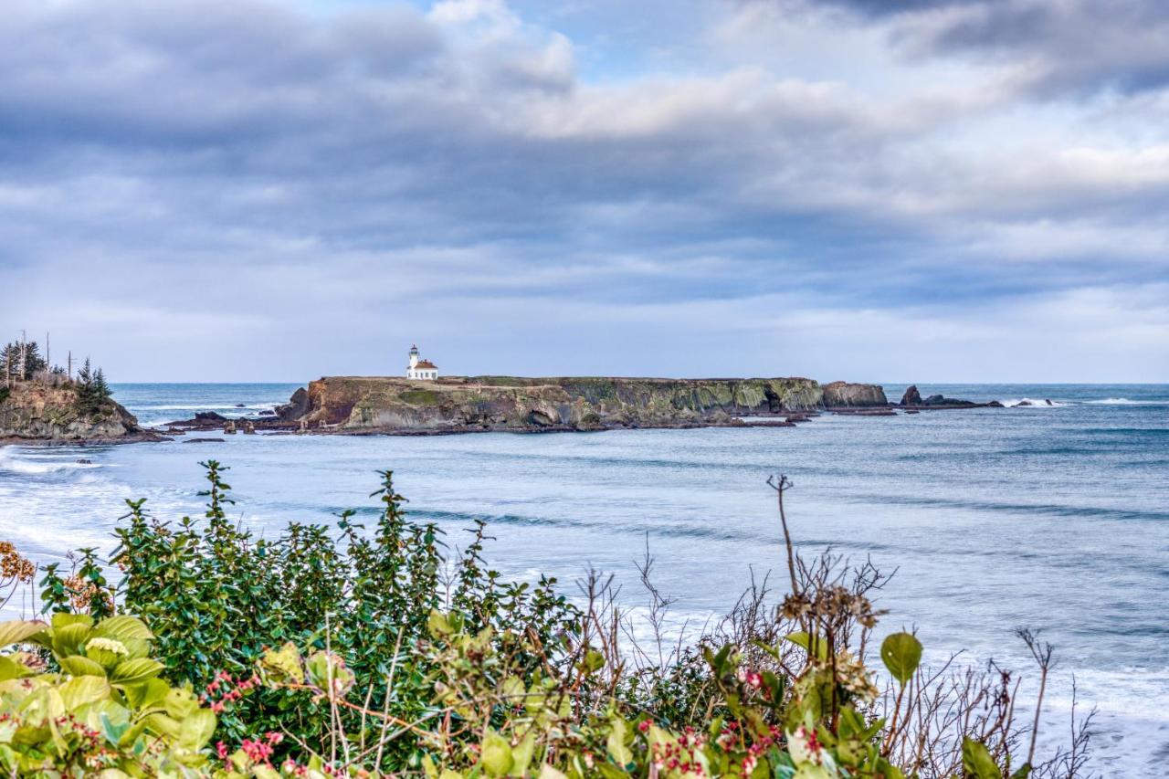 Hats House Coos Bay Extérieur photo
